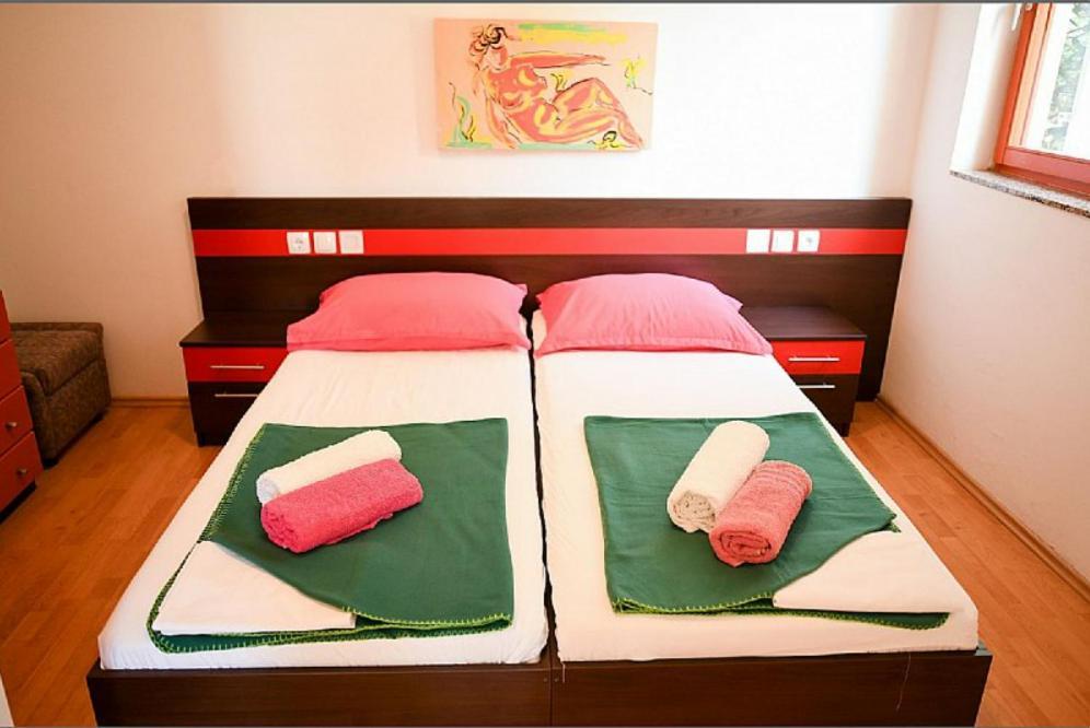 Apartments Dvori نوفاليا المظهر الخارجي الصورة