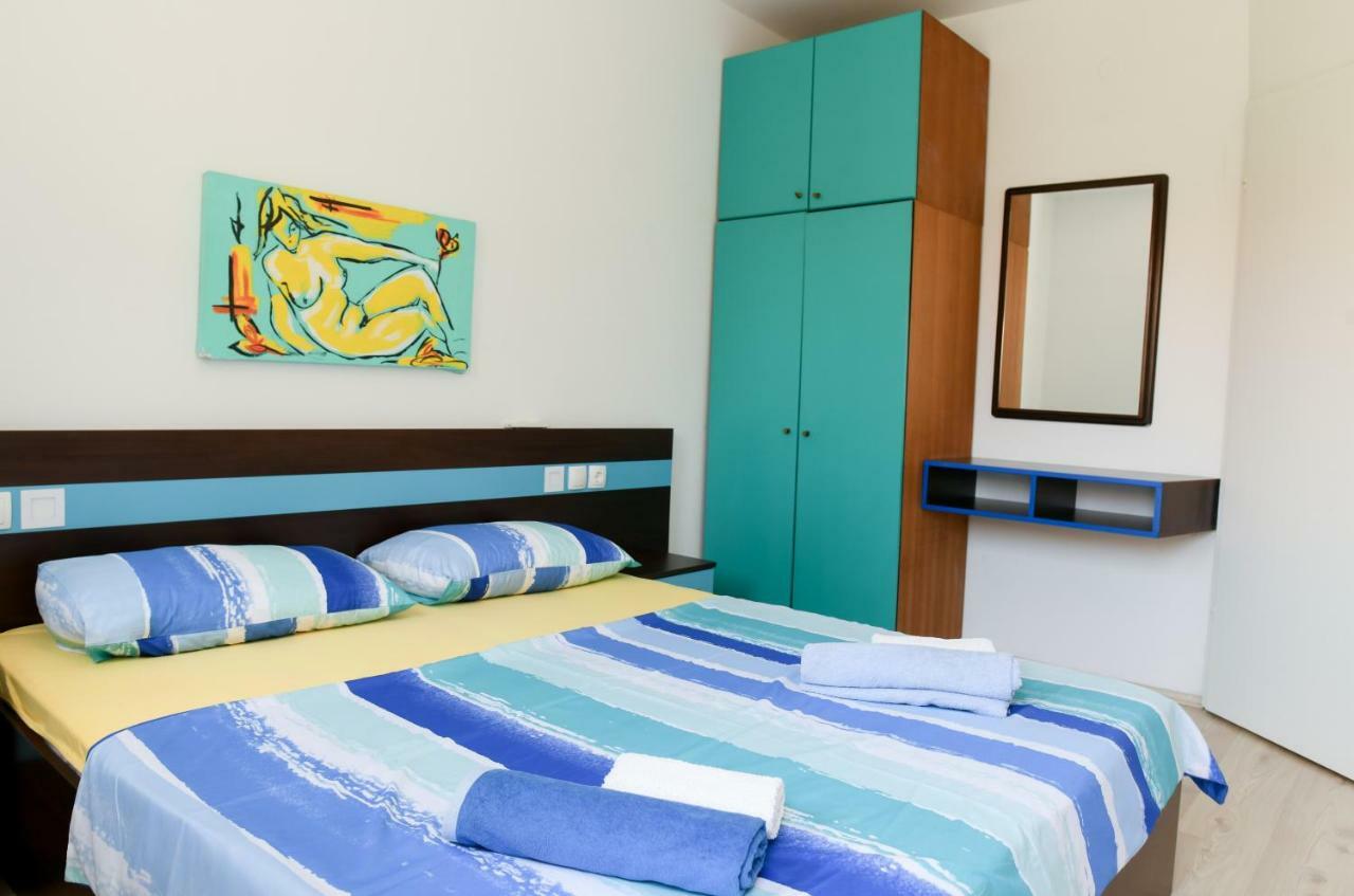 Apartments Dvori نوفاليا الغرفة الصورة