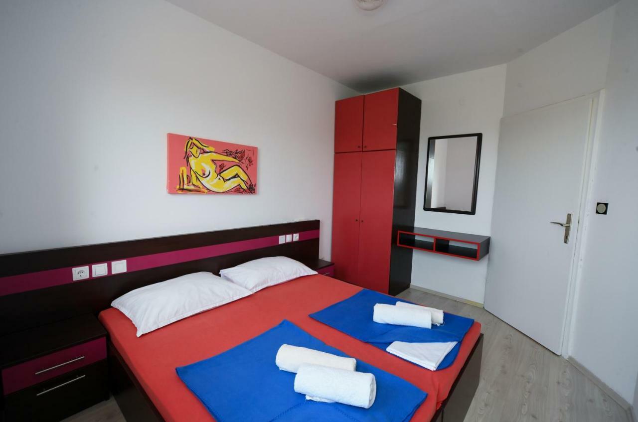 Apartments Dvori نوفاليا المظهر الخارجي الصورة