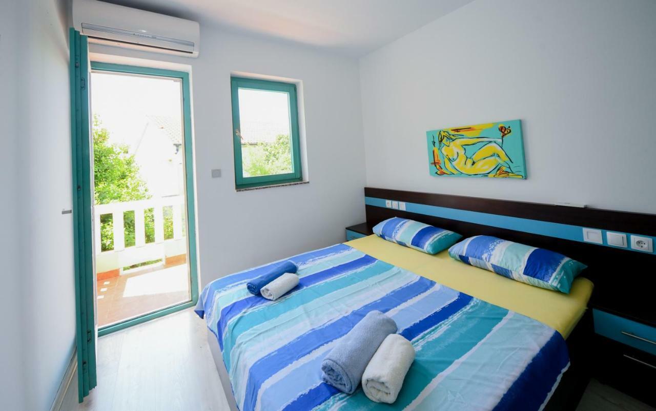 Apartments Dvori نوفاليا المظهر الخارجي الصورة