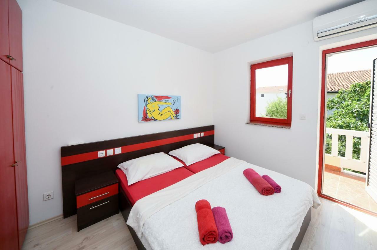 Apartments Dvori نوفاليا المظهر الخارجي الصورة