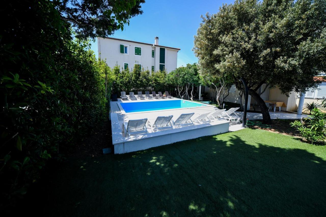 Apartments Dvori نوفاليا المظهر الخارجي الصورة